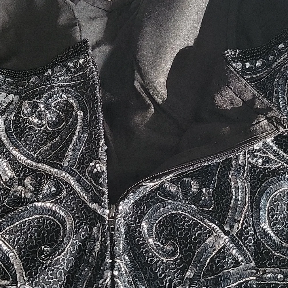 Sequined Bustier - Picture 6 of 7